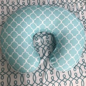 **SOLD**Boppy Nursing/Positioner Pillow